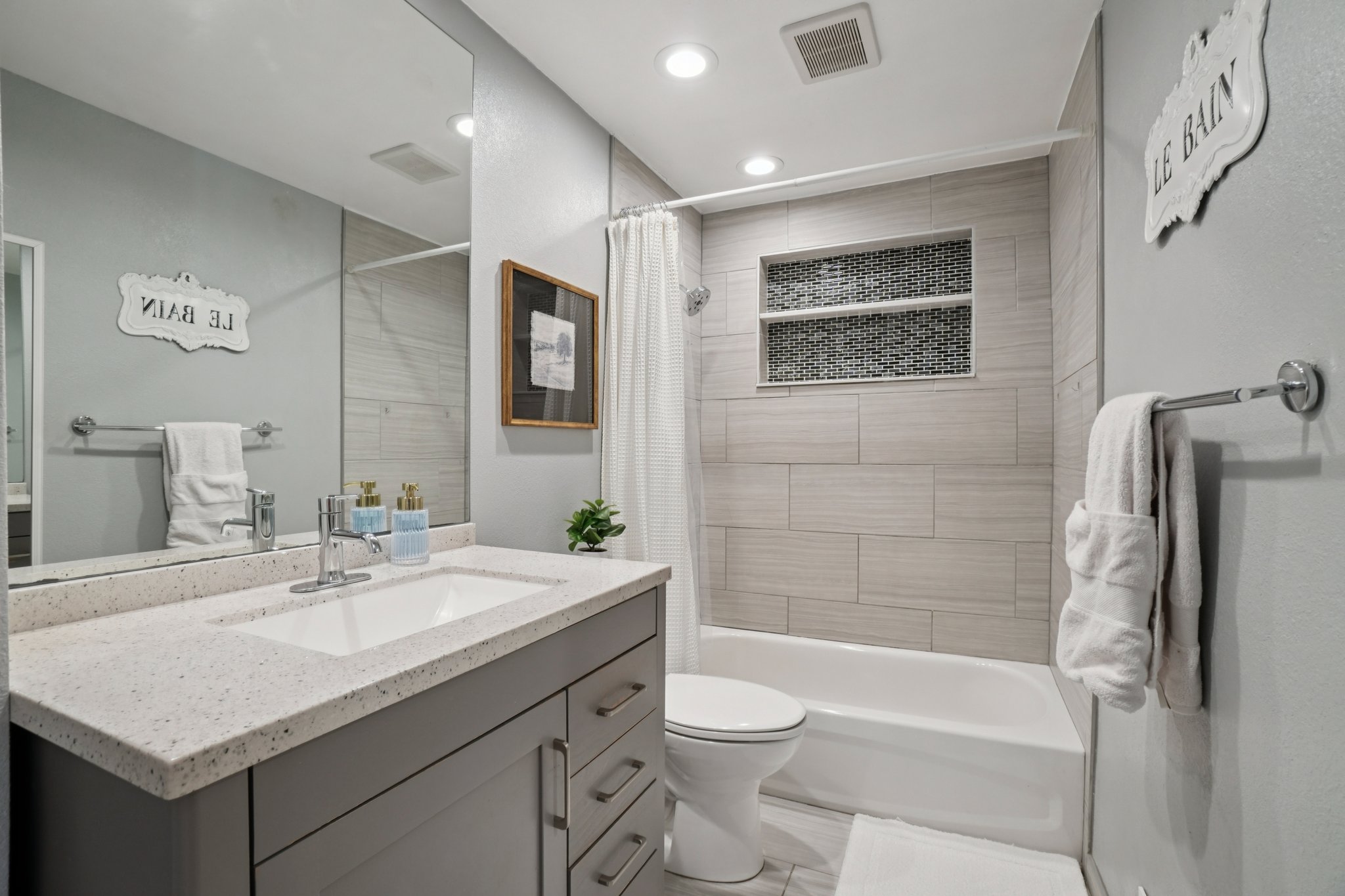 Holland Dr-S0711-020.jpg