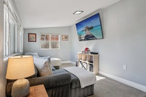 Holland Dr-S0711-013.jpg