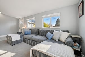 Holland Dr-S0711-014.jpg