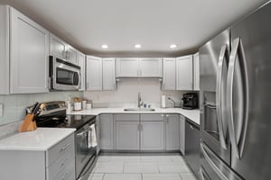 Holland Dr-S0711-017.jpg