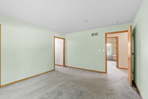  Photo 36