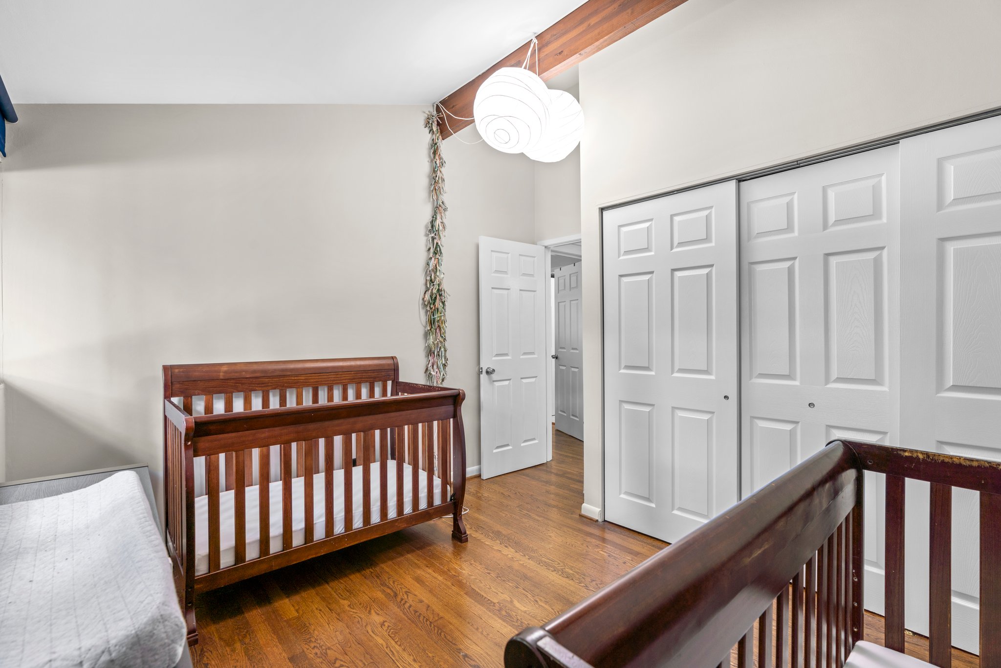 23. Main bedroom.jpg