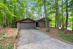 02. Front of house.jpg