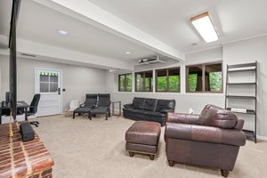 31. Theatre room.jpg