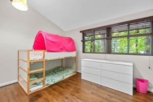 20. Main bedroom.jpg