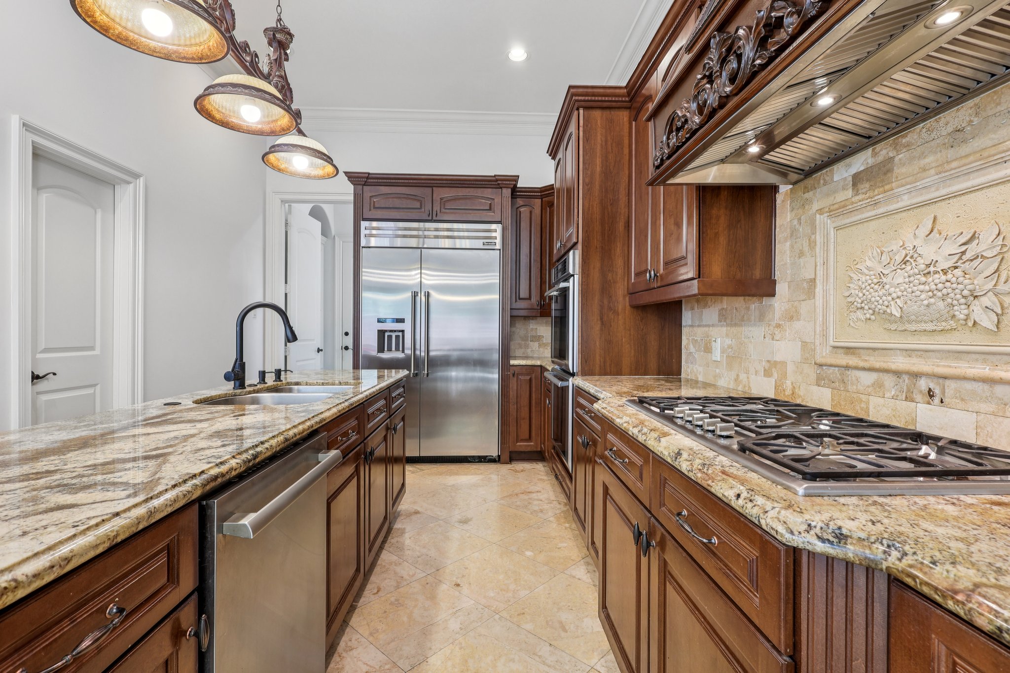 Navarro St-1106-015.jpg