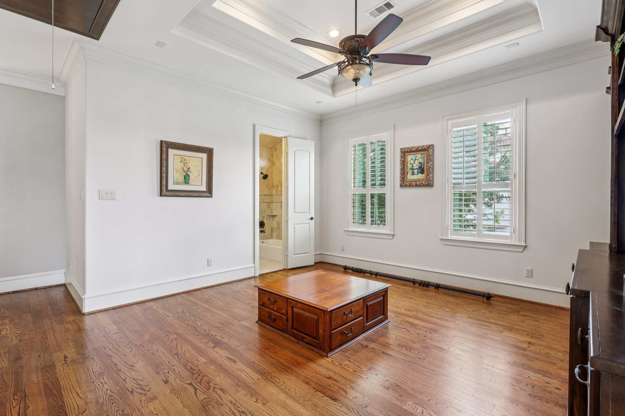 Navarro St-1106-029.jpg