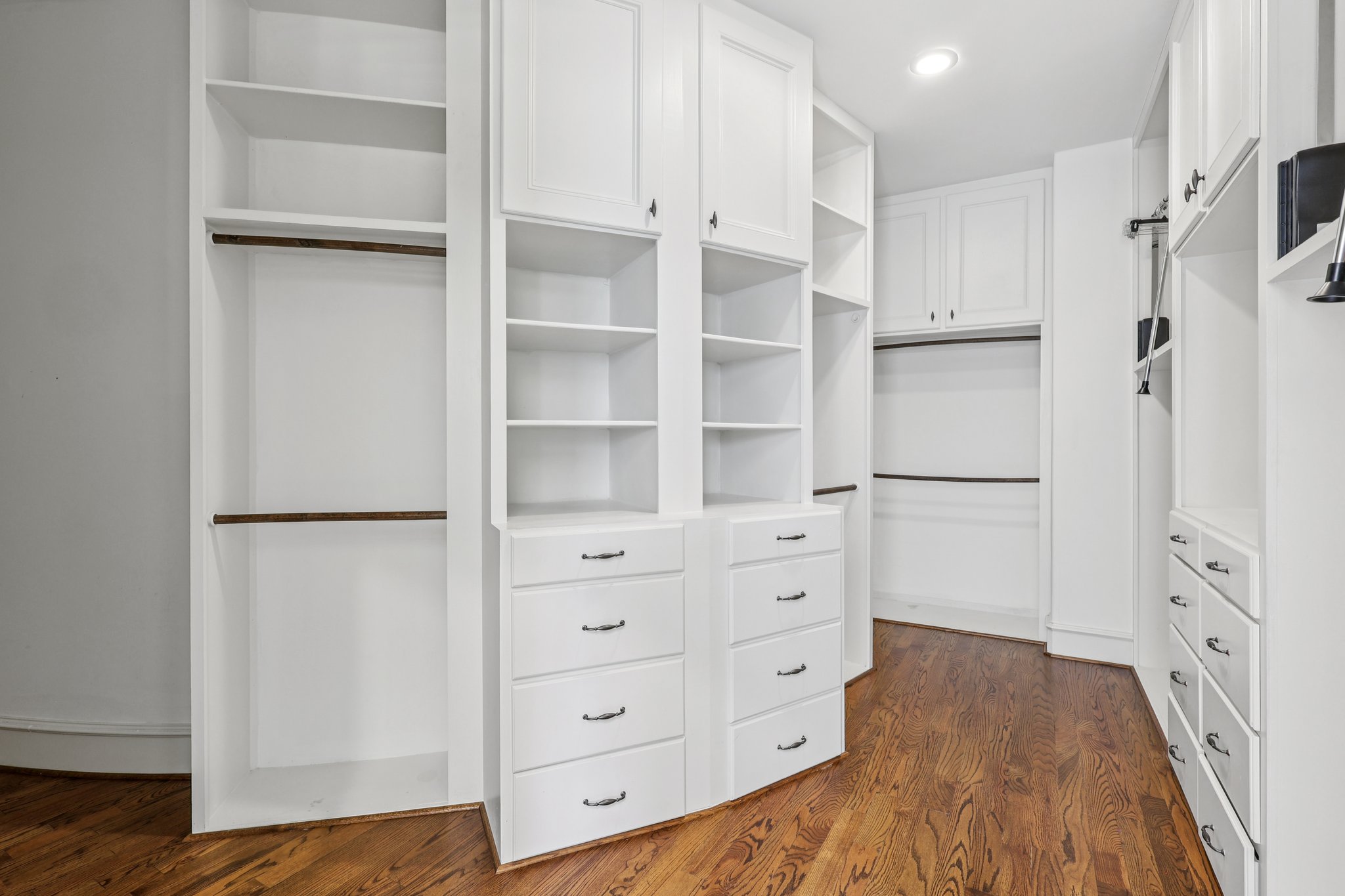 Navarro St-1106-039.jpg