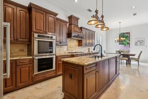 Navarro St-1106-016.jpg