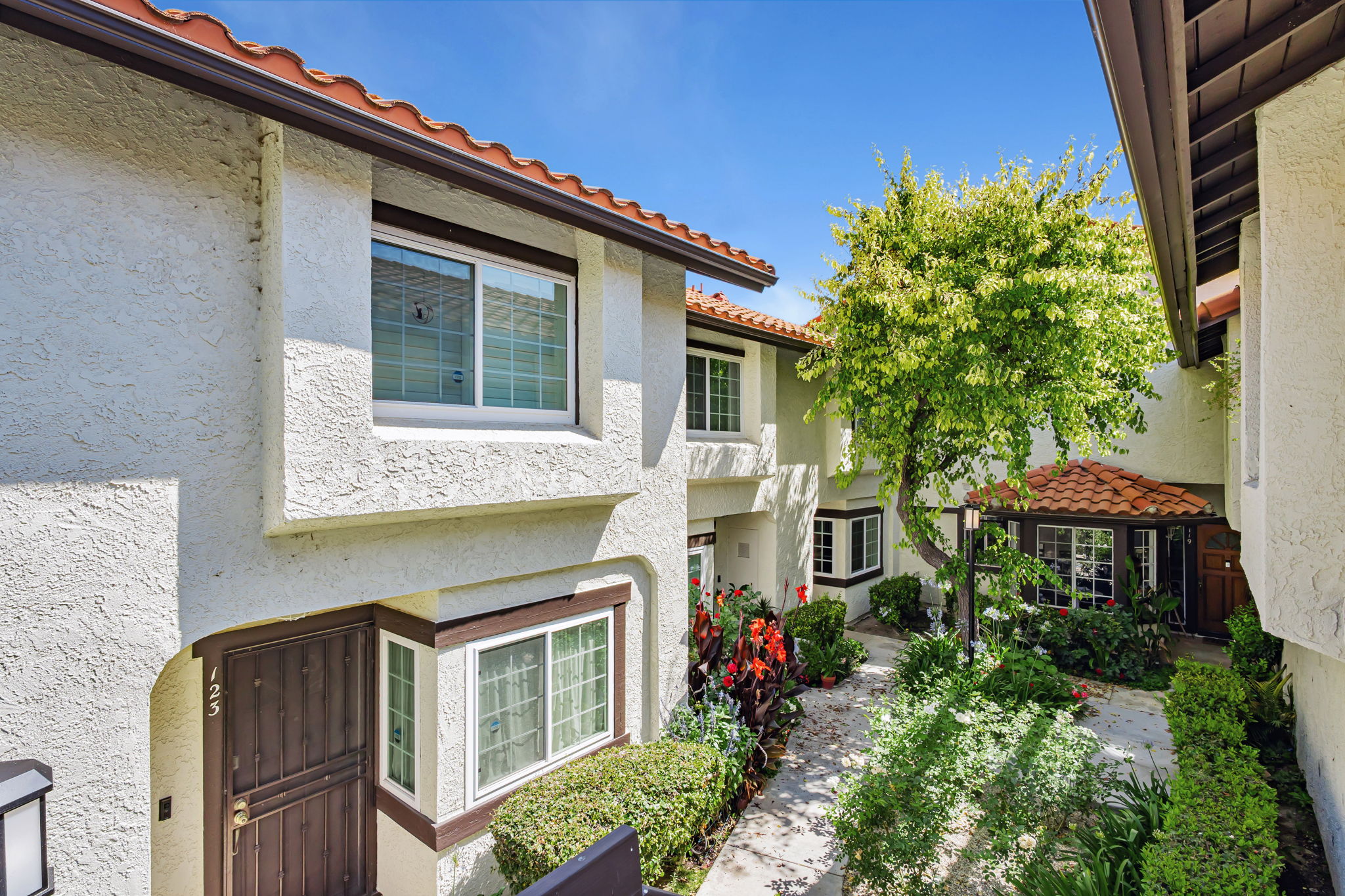 004_5534 Las Virgenes Rd 120 