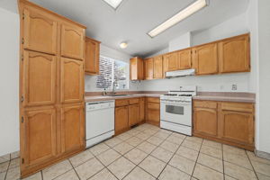  Photo 44