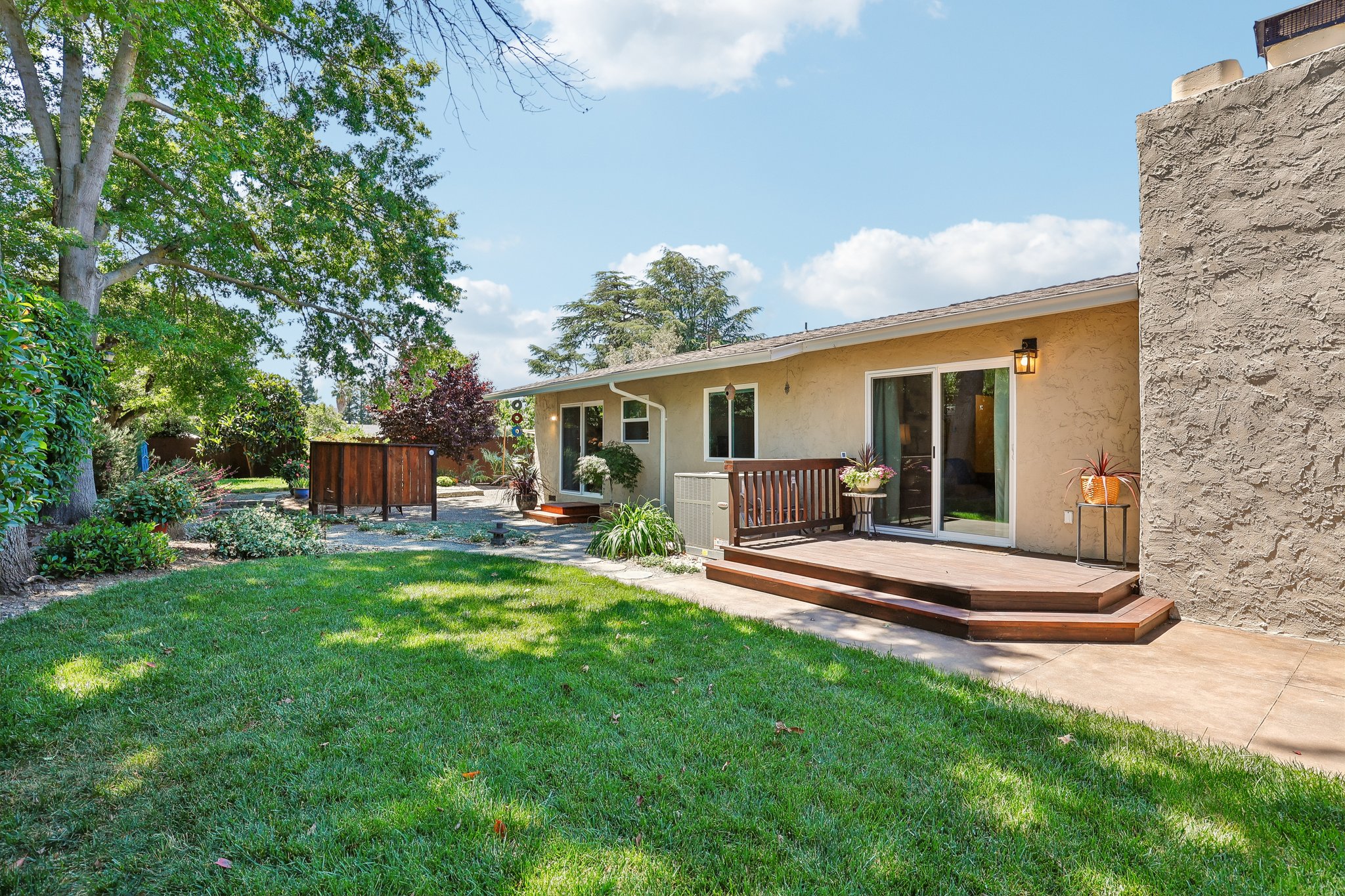 Charlotte Way-S1605-039.jpg