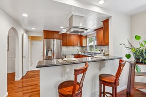 Charlotte Way-S1605-016.jpg