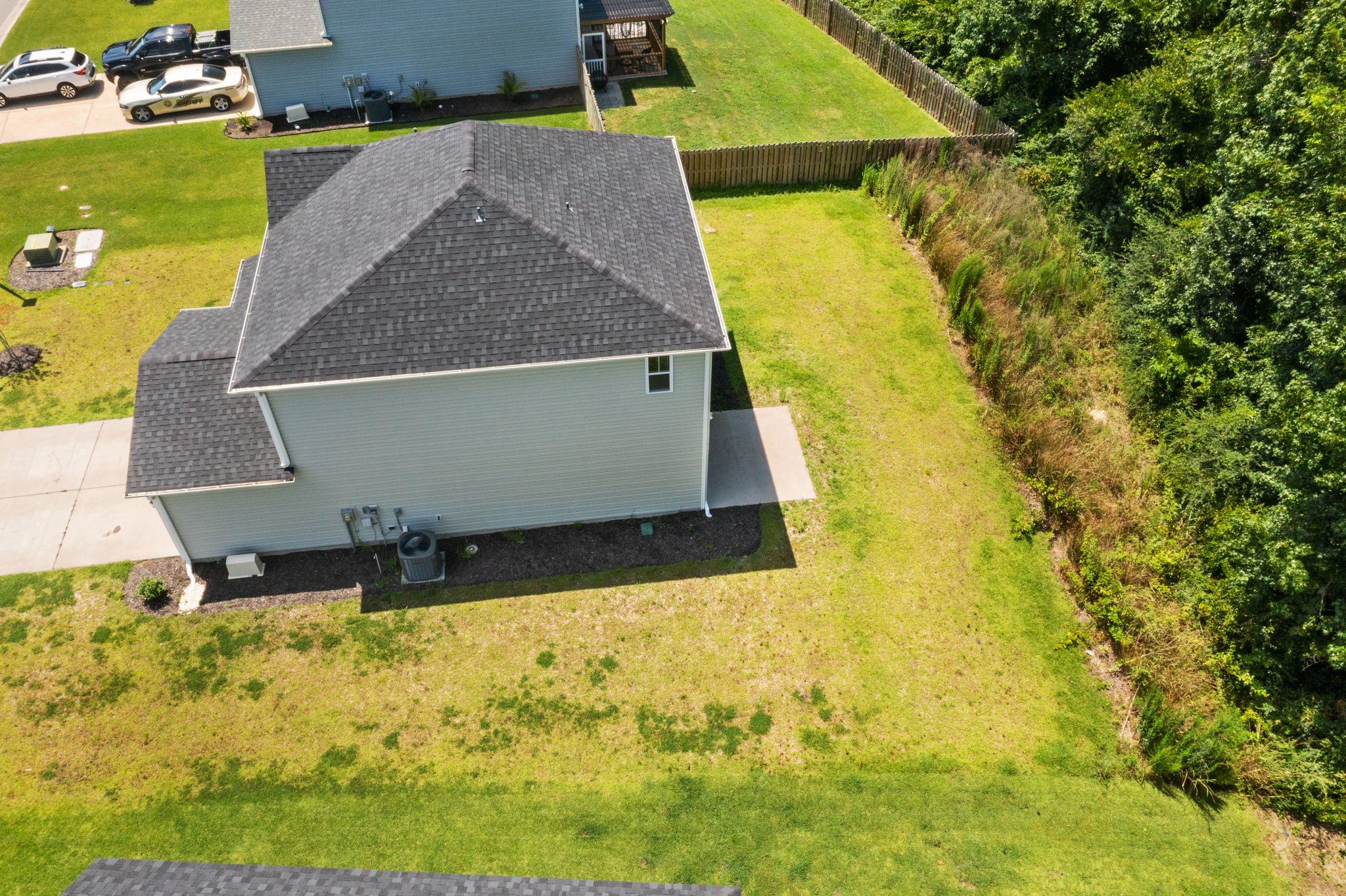 554 Avendale Dr, Rocky Point, NC 28457