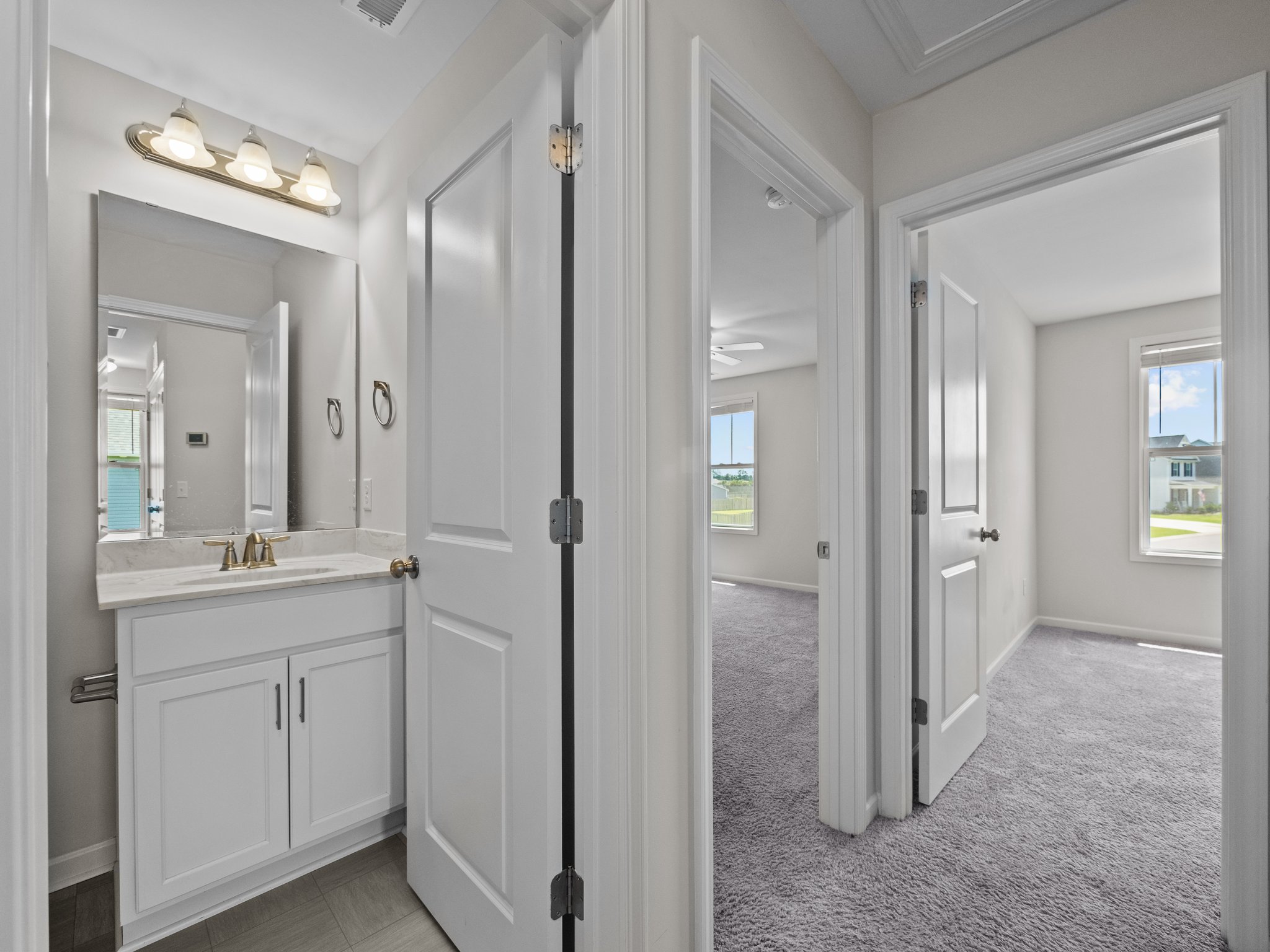 554 Avendale Dr, Rocky Point, NC 28457