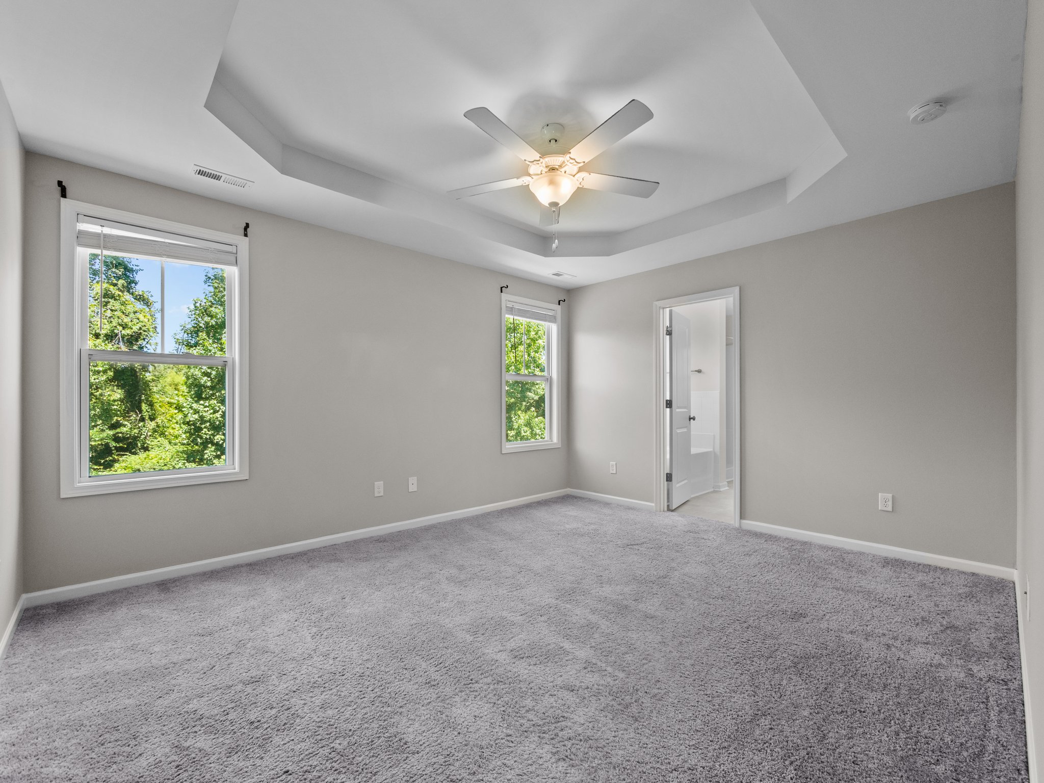 554 Avendale Dr, Rocky Point, NC 28457