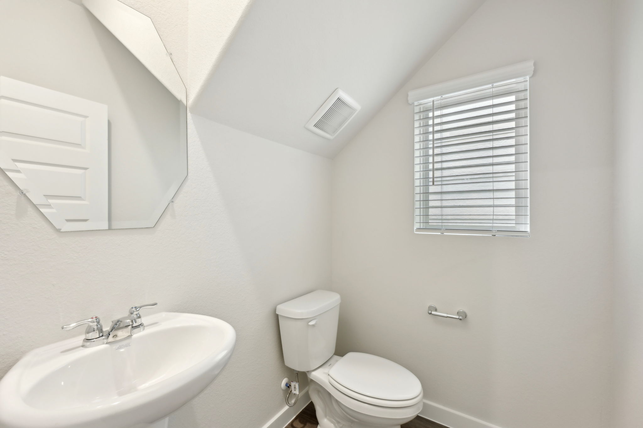 Houston - Kemah Crossing - 554 Avisa Drive, Kemah TX 77565 - 020