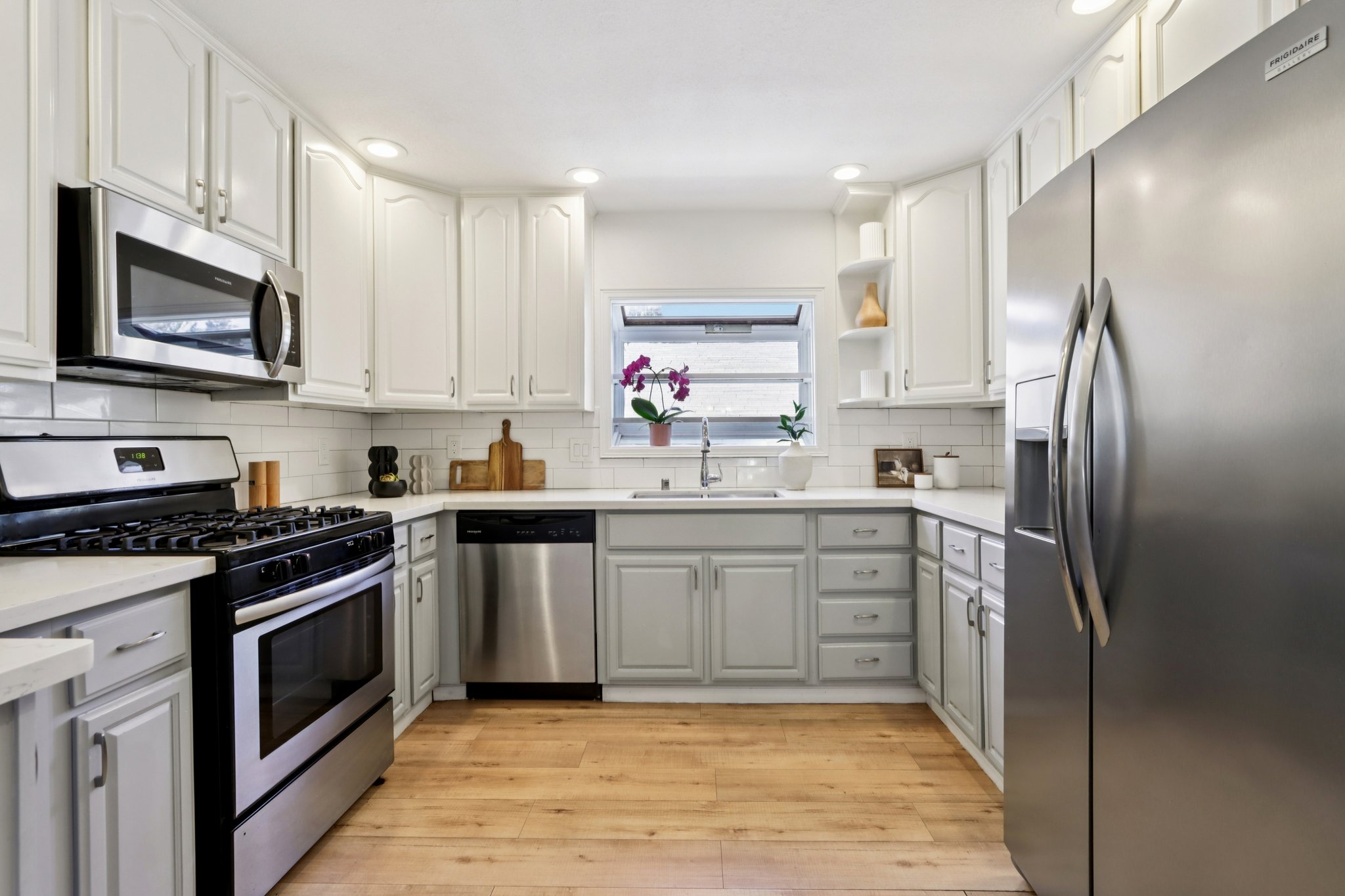 Fisk Ave-S0603-018.jpg