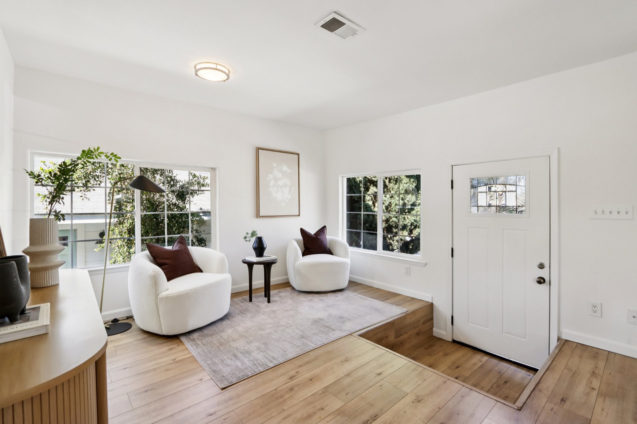 Fisk Ave-S0603-023.jpg