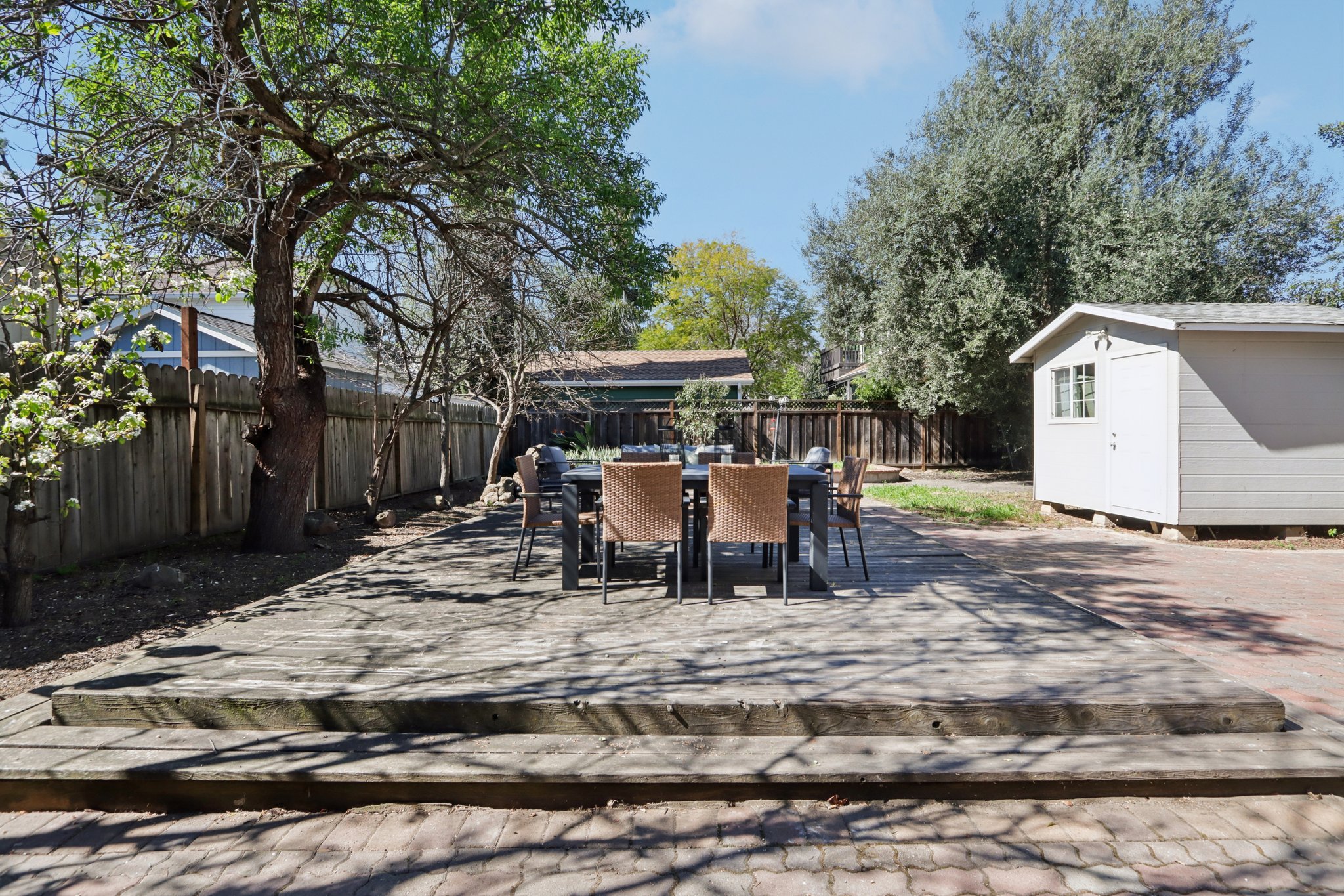 Fisk Ave-S0603-044.jpg