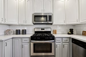 Fisk Ave-S0603-020.jpg