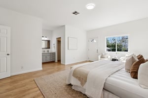 Fisk Ave-S0603-030.jpg