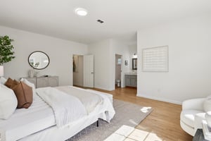 Fisk Ave-S0603-032.jpg