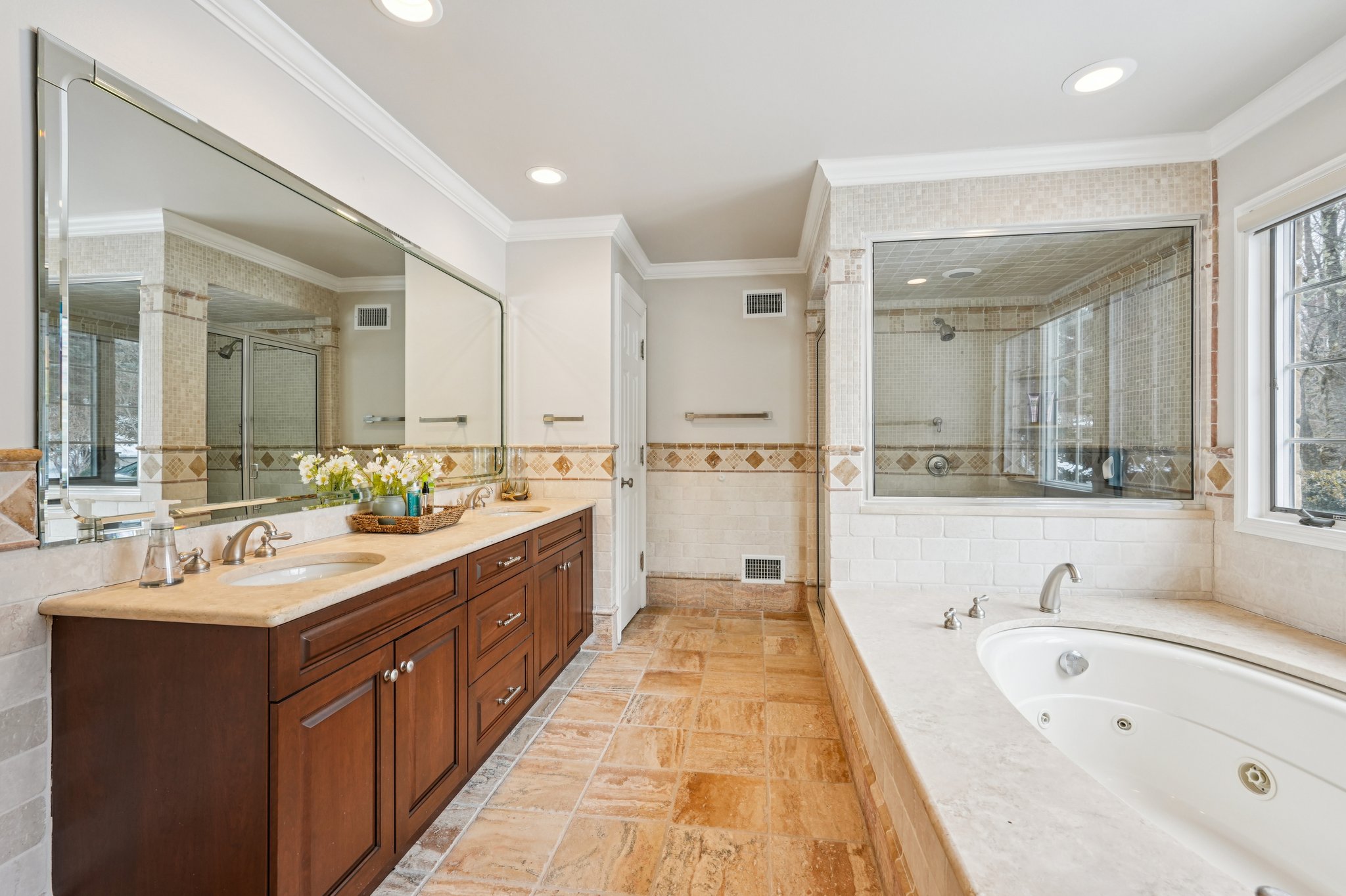 Hampton Hill Rd-S1102-027.jpg