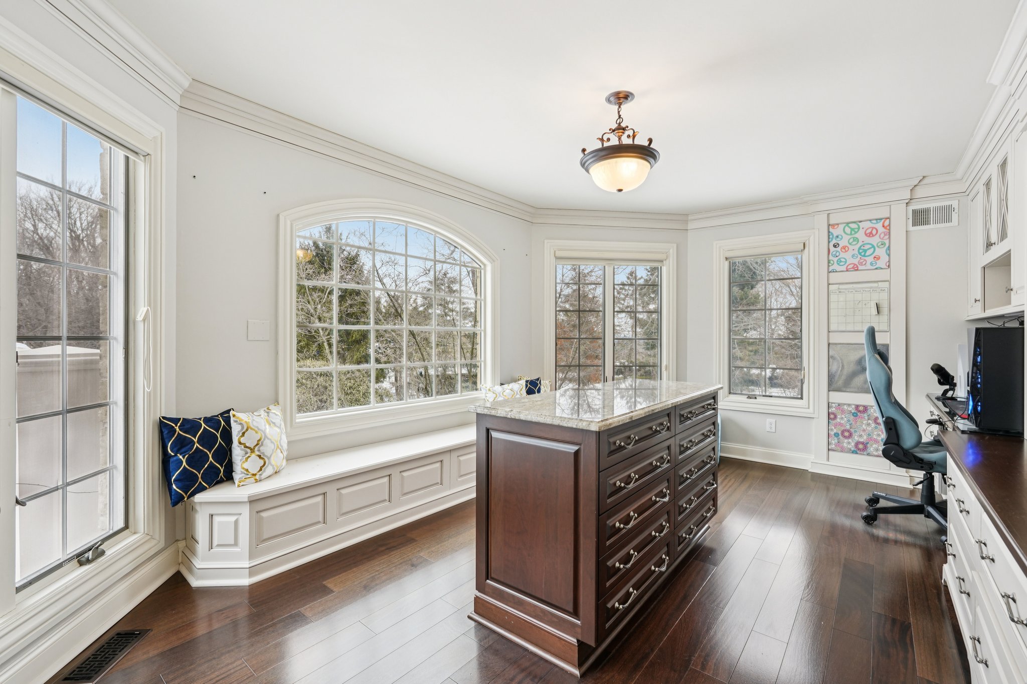 Hampton Hill Rd-S1102-032.jpg