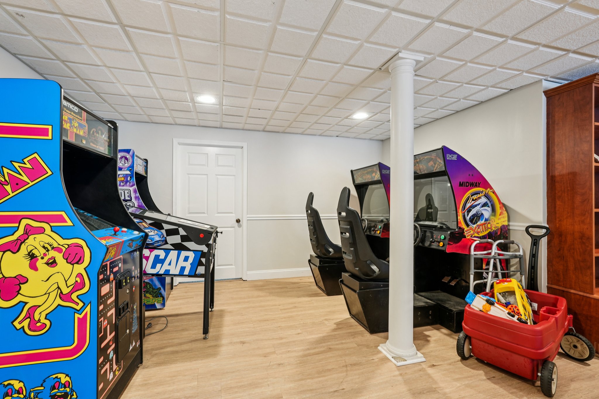 Hampton Hill Rd-S1102-091.jpg