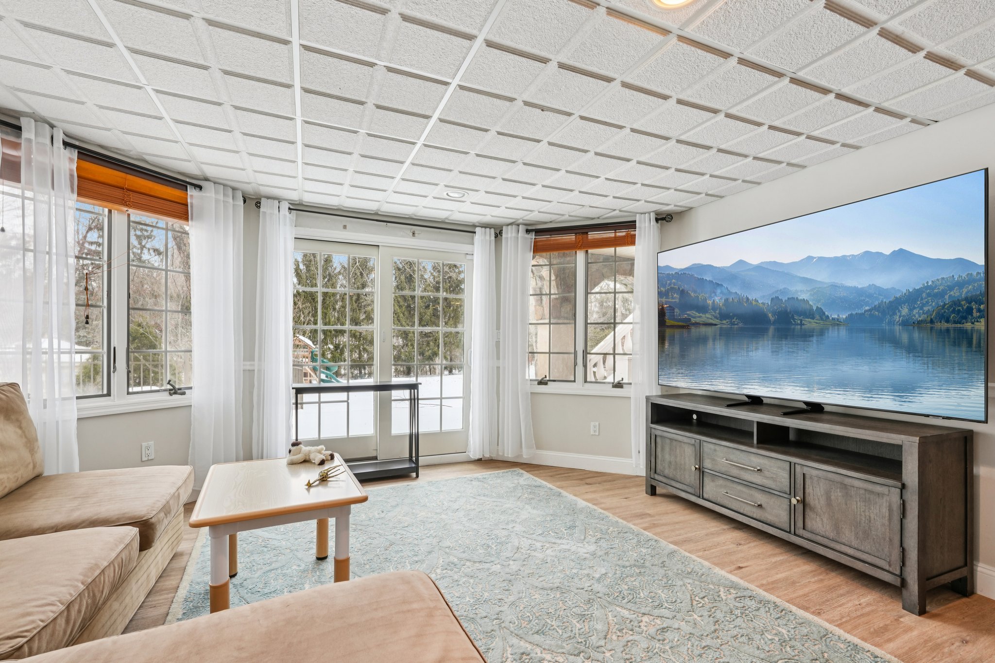 Hampton Hill Rd-S1102-093.jpg