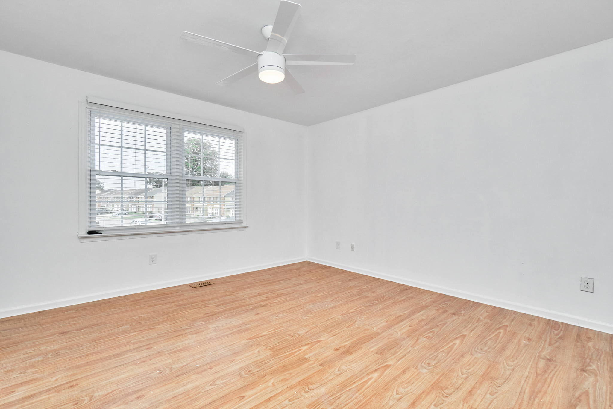 5540 Campus Dr, Virginia Beach, VA 23462, USA Photo 20