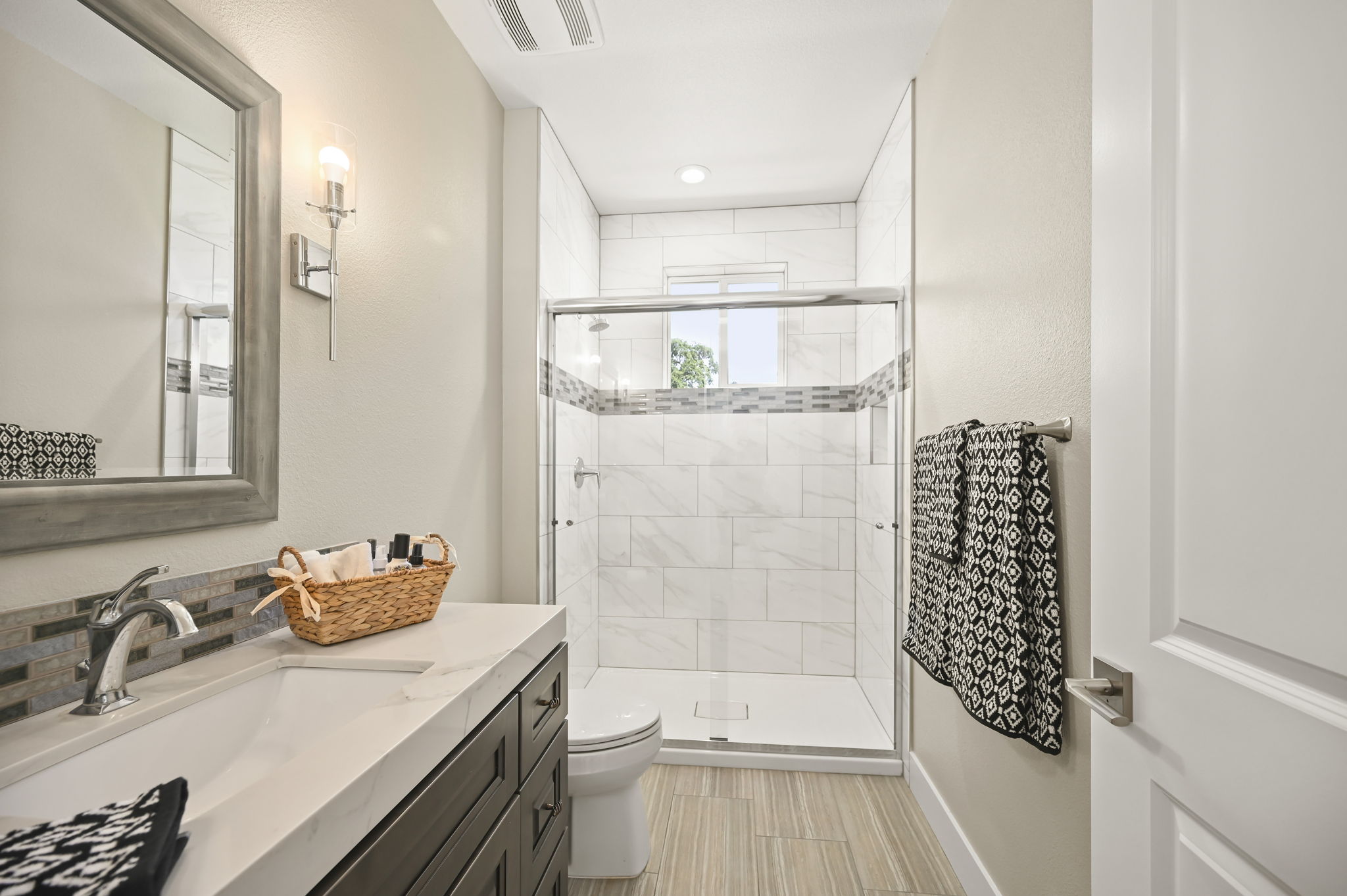 Main Floor Full Bath Walk-in Shower