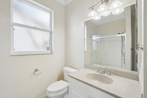 Harborage Dr-1005-023.jpg