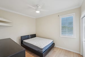 Harborage Dr-1005-035.jpg