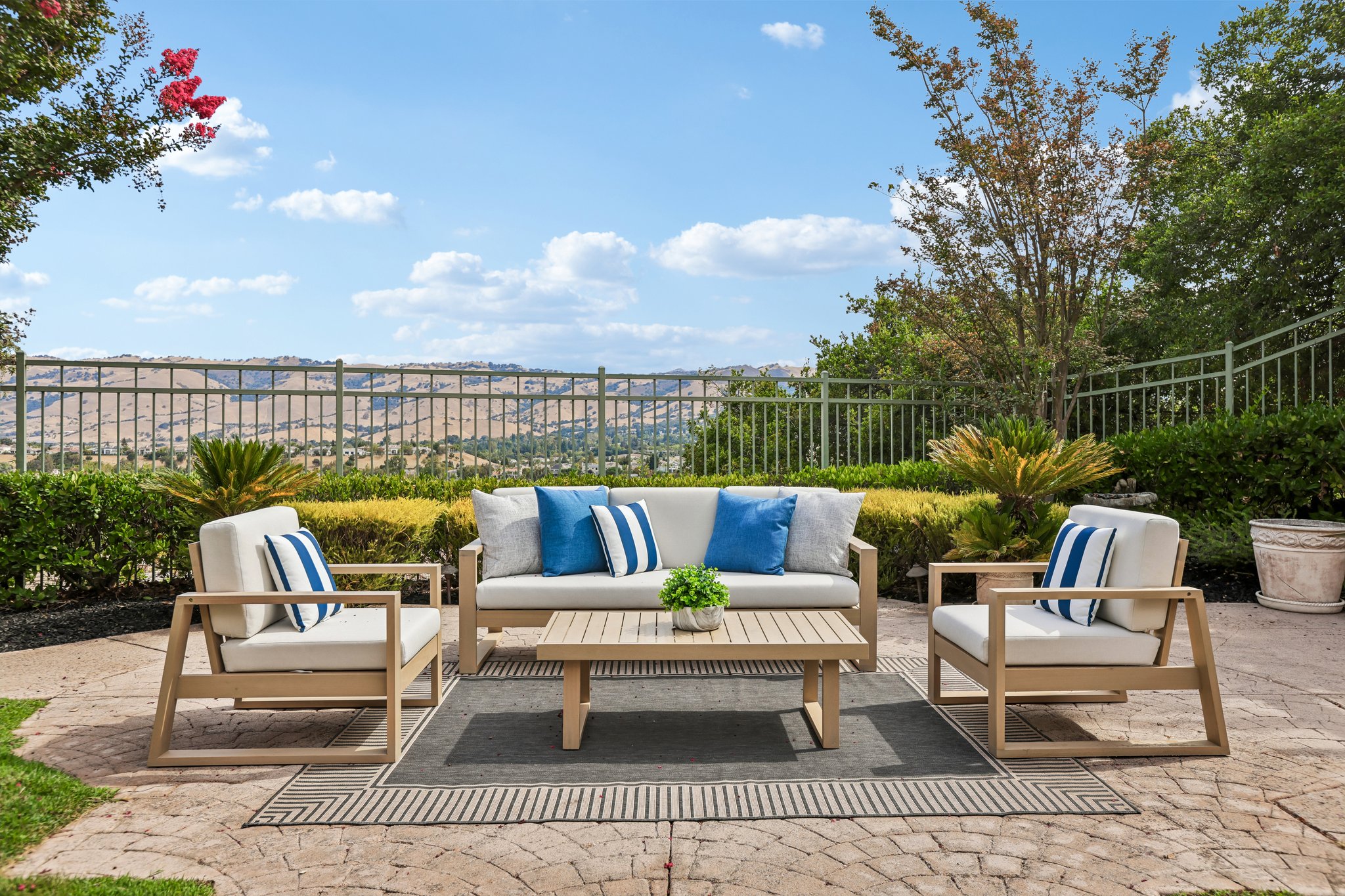 Morningside Dr-S2808-079.jpg