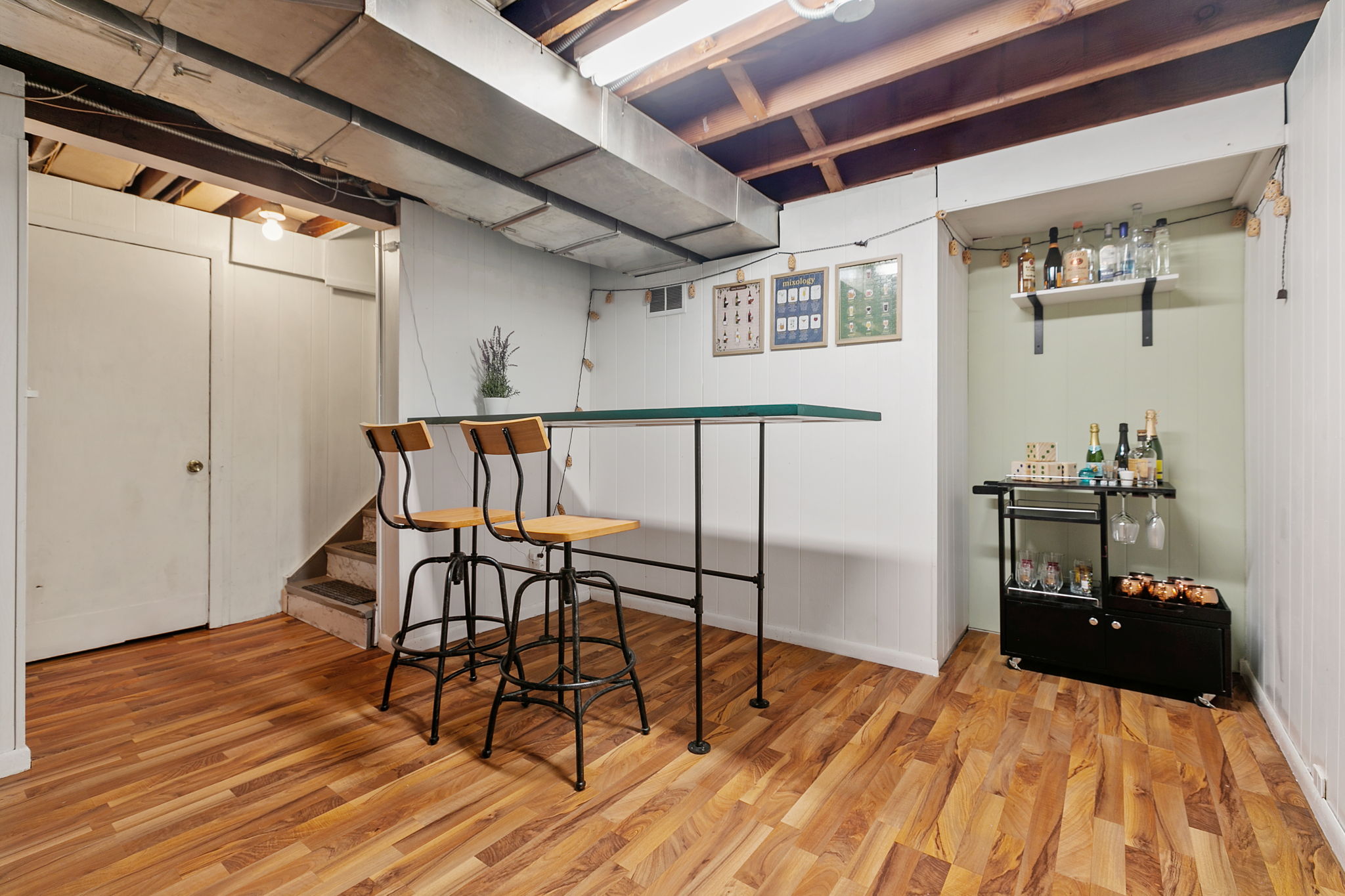 Poker table? Basement bar? Beverage nook? The choice is yours at 5549 27th Avenue S, with a basement space that's prime for finishing.
