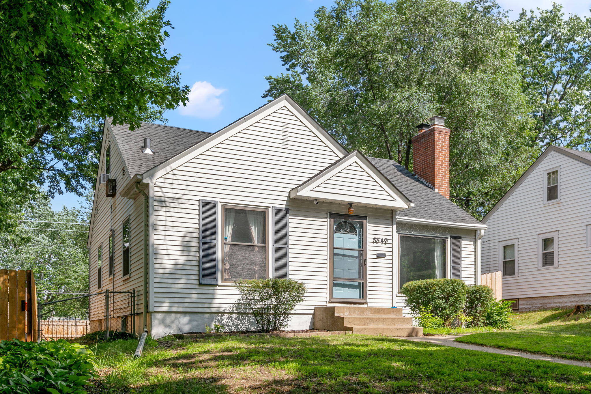 Welcome to 5549 27th Avenue S, a 1948 bungalow just a half-mile east of Lake Nokomis in the Wenonah neighborhood of South Minneapolis.
