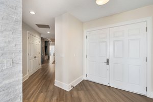  Photo 36
