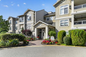 Photo-555-Houghton-Rd-219-01