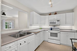 Photo-555-Houghton-Rd-219-05