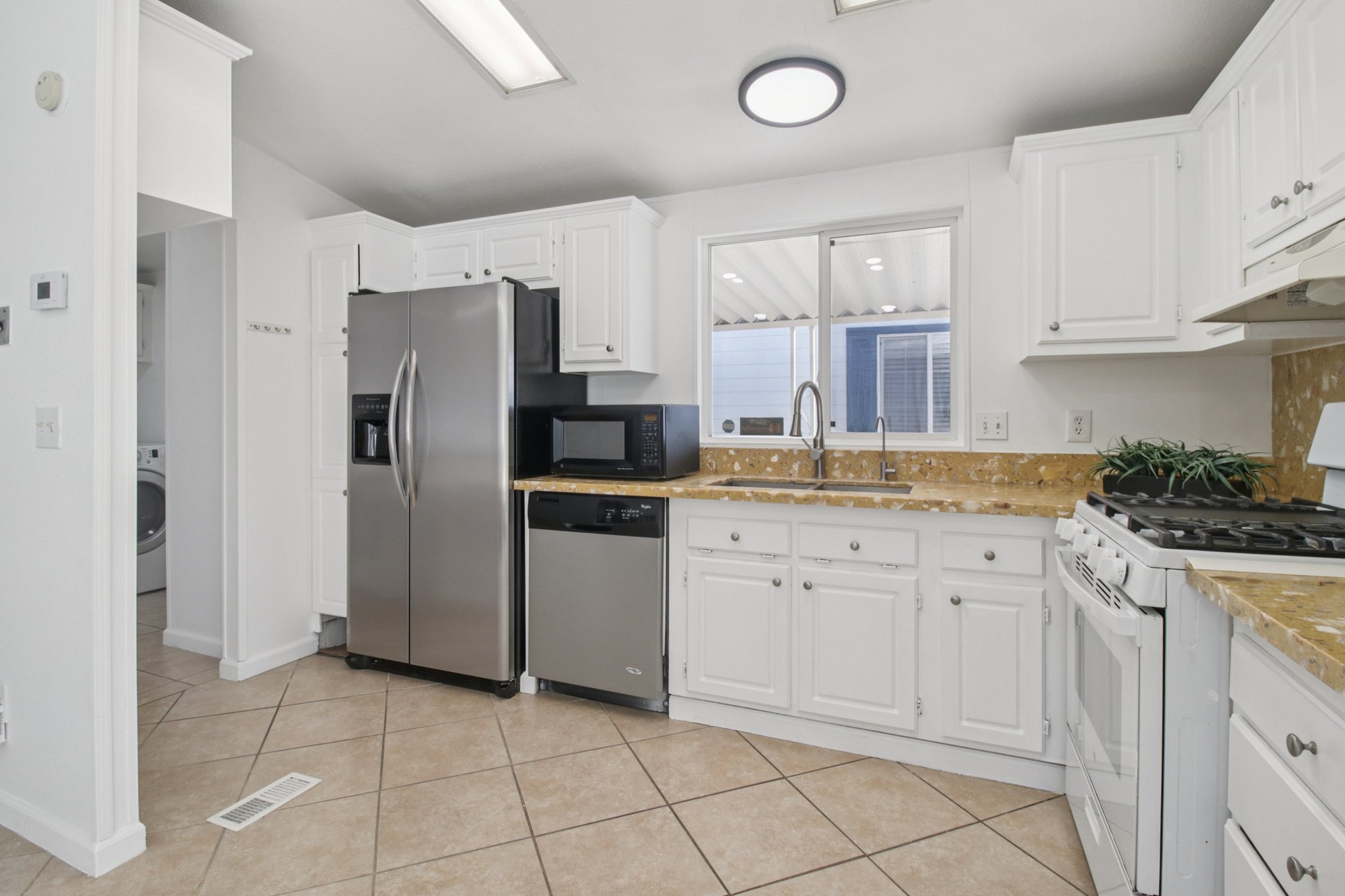 Umbarger Rd-S0901-014.jpg