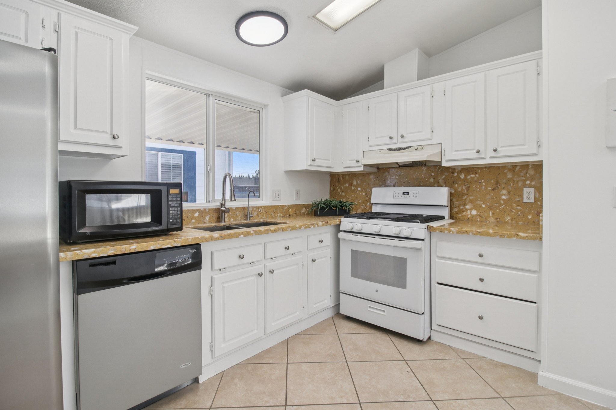 Umbarger Rd-S0901-015.jpg