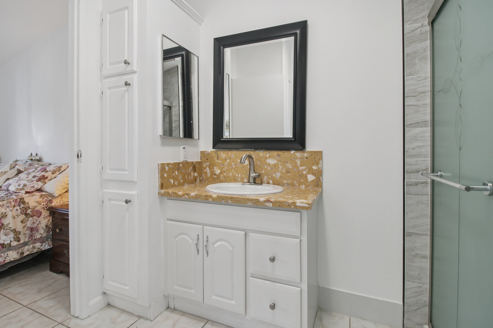 Umbarger Rd-S0901-031.jpg