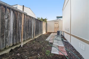 Umbarger Rd-S0901-038.jpg