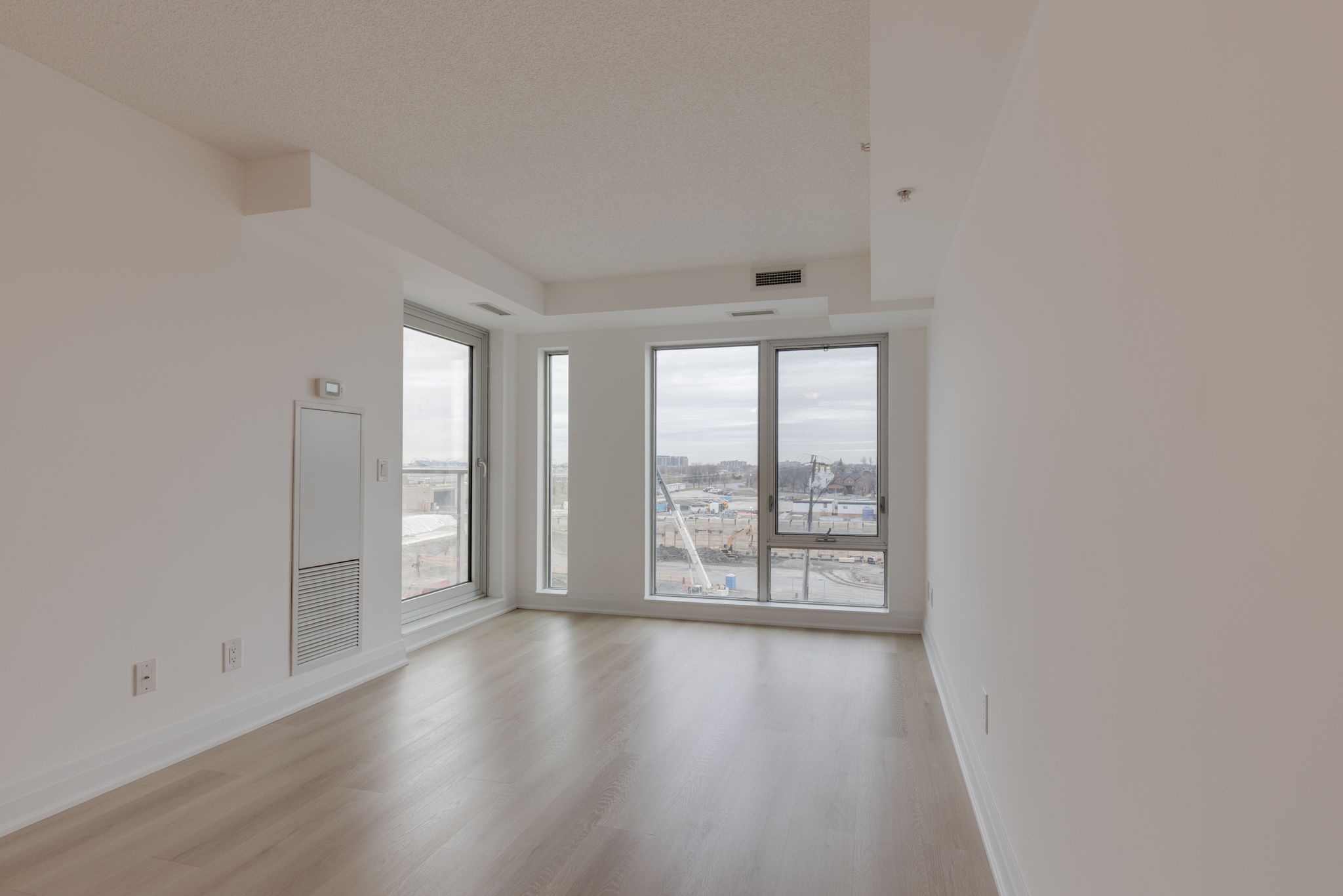 Toronto property showcase — delivered property photograph 9