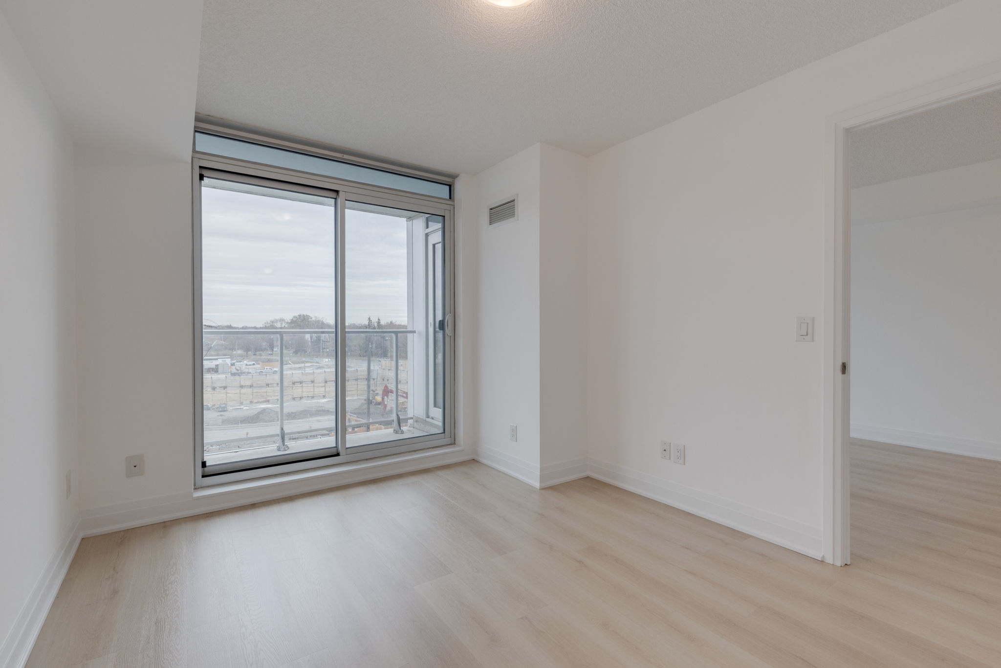 Toronto property showcase — delivered property photograph 13