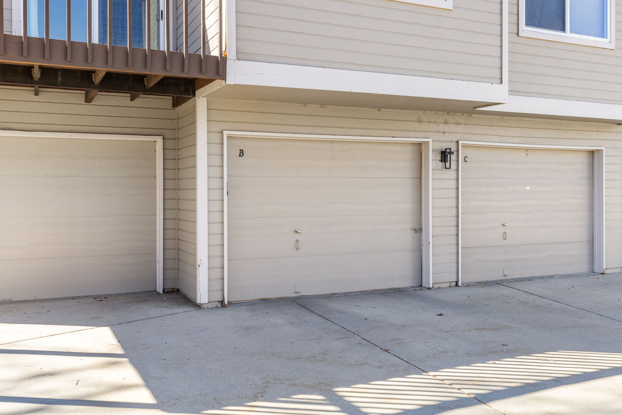 Oversized 1-car detached garage, located in the same buildin