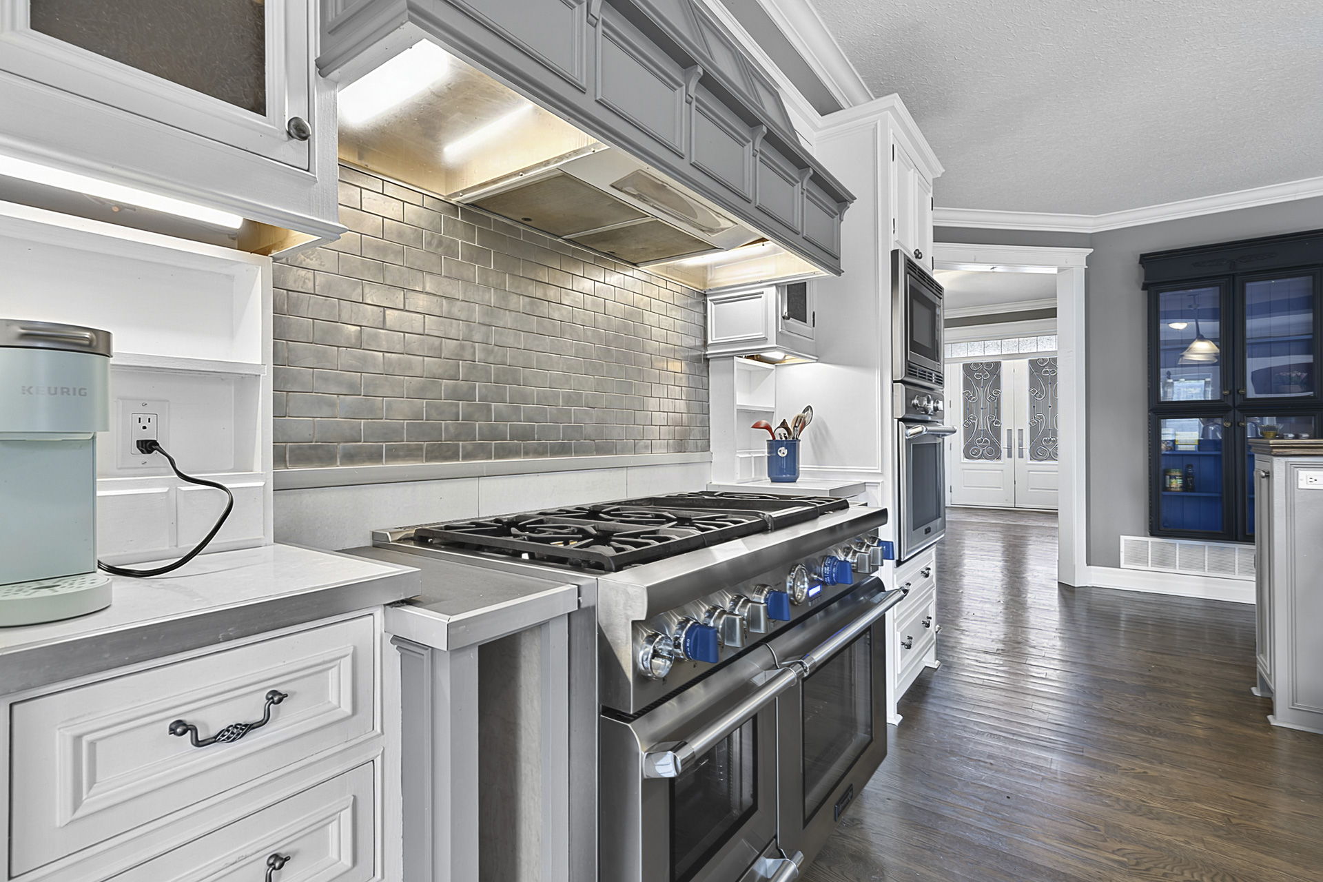  Photo 29
