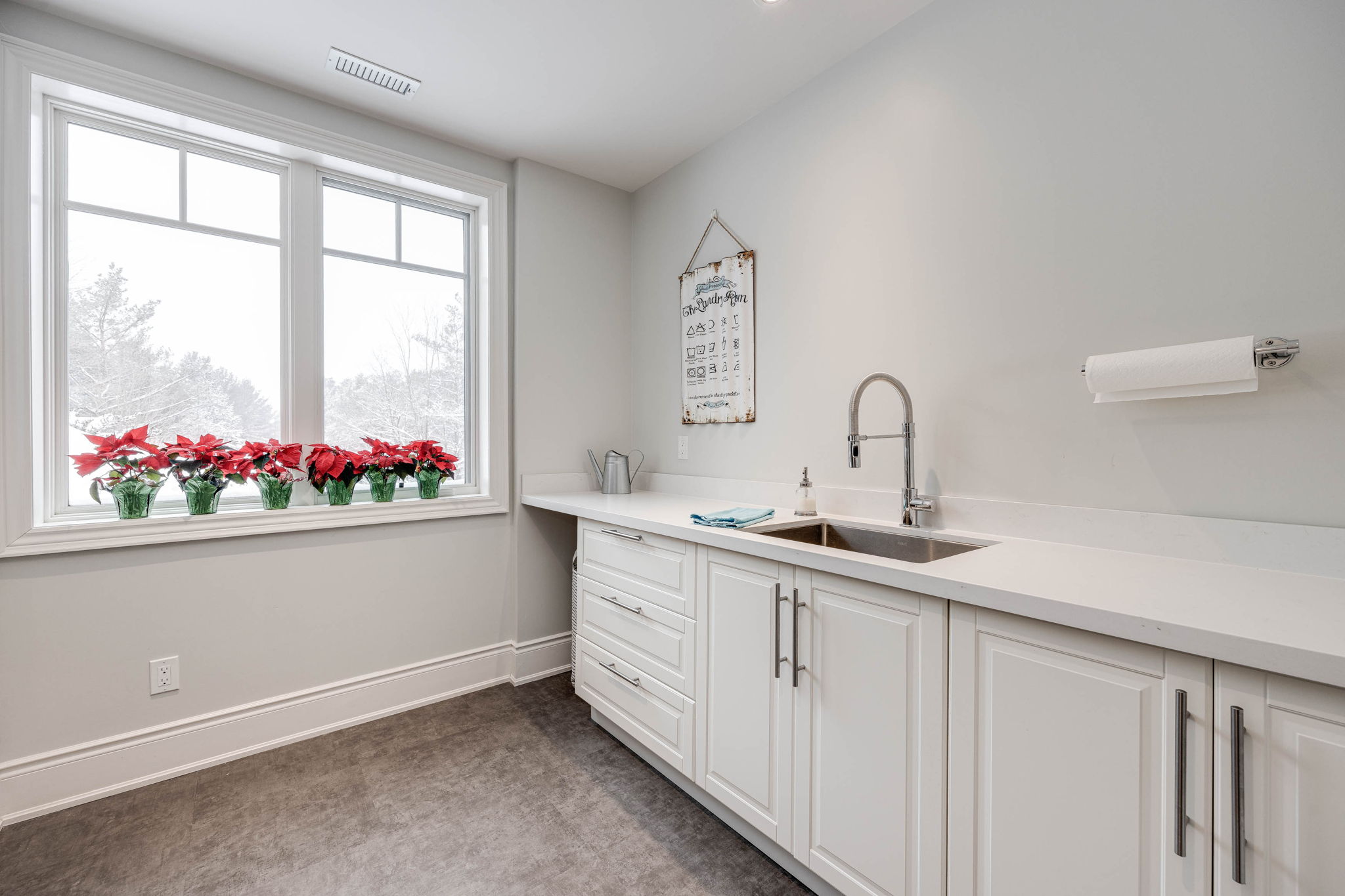 Tons of Storage, SS Sink